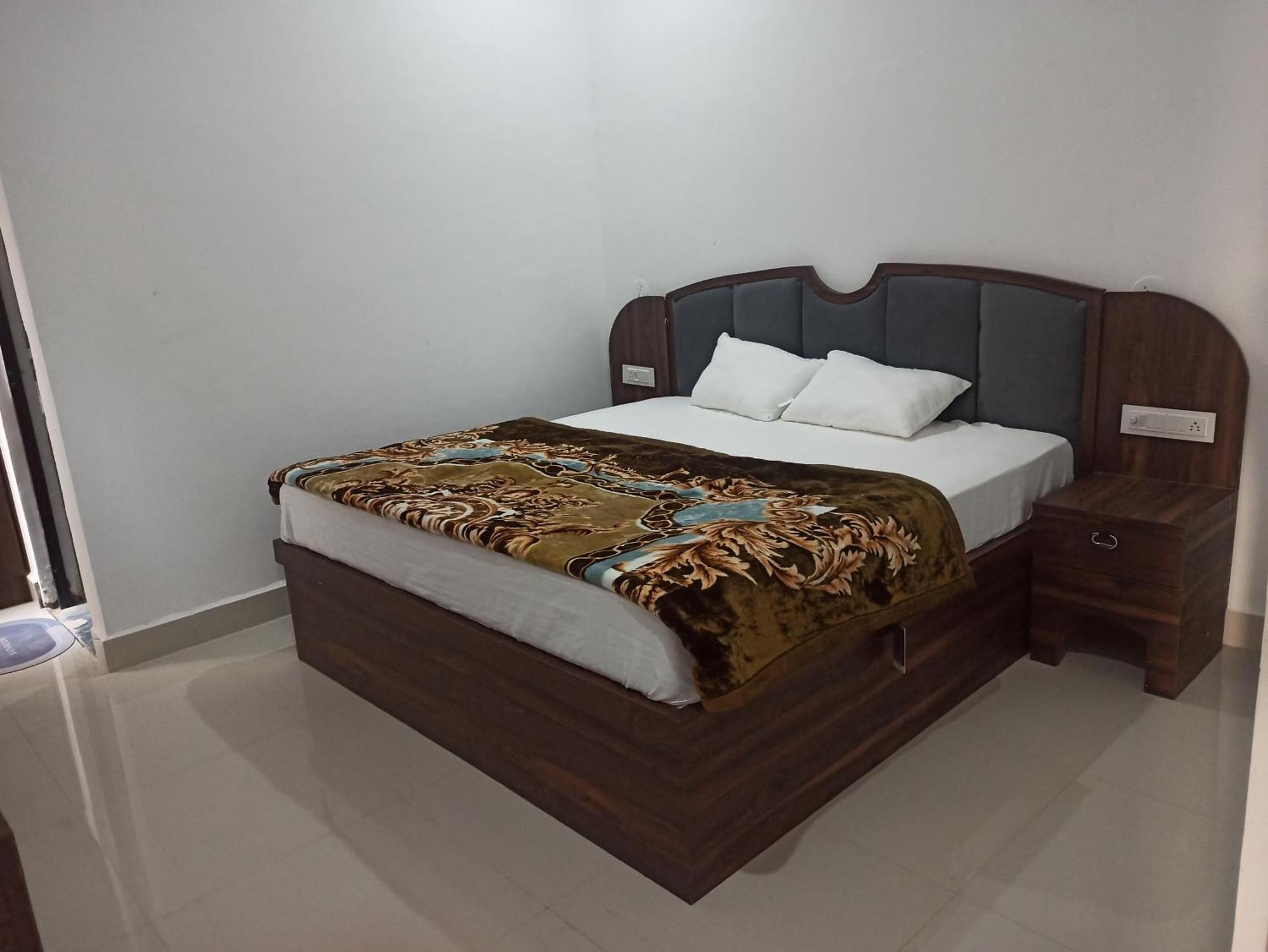 Abhiram Homestay Khajurāho Extérieur photo