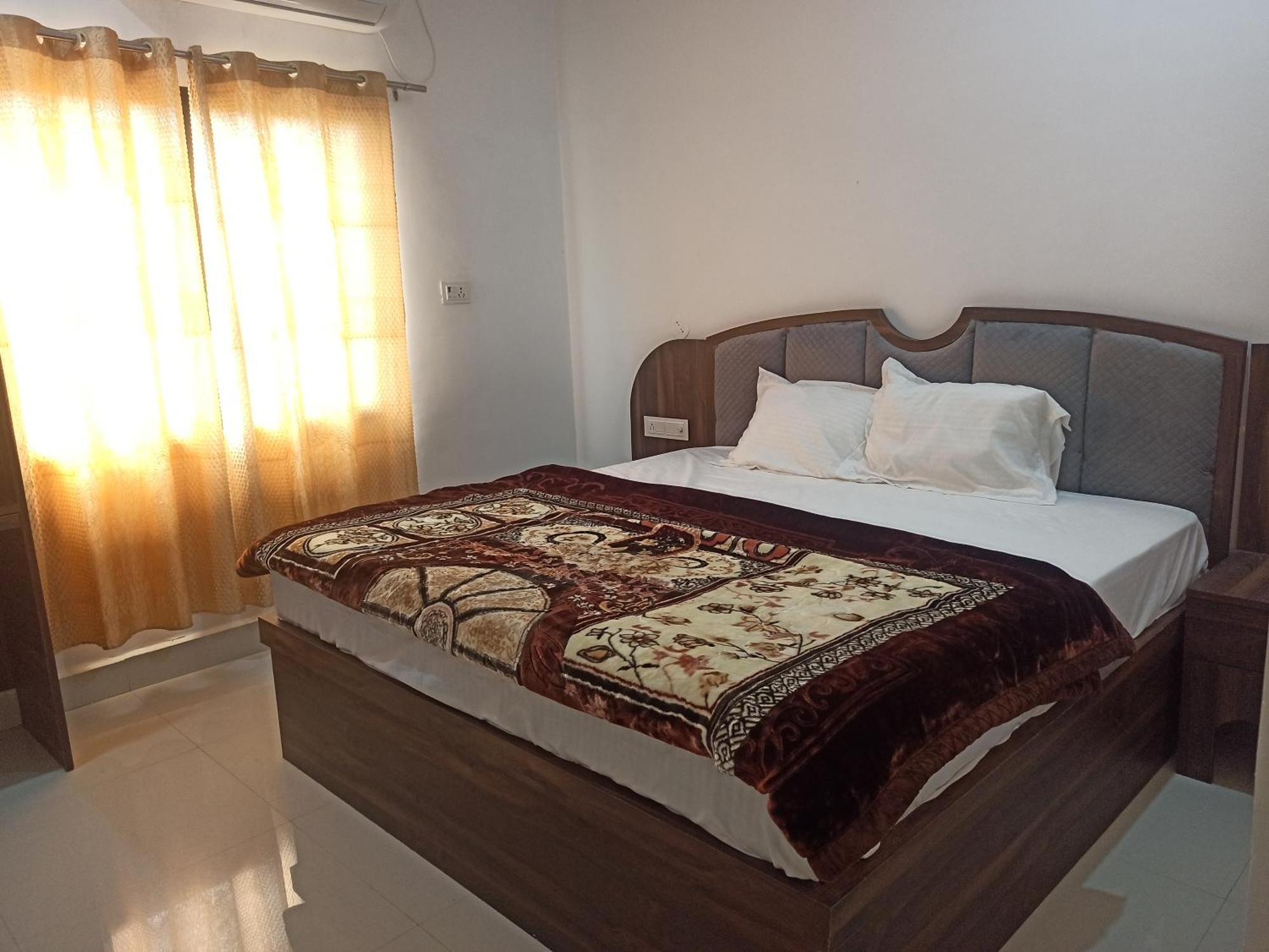 Abhiram Homestay Khajurāho Extérieur photo